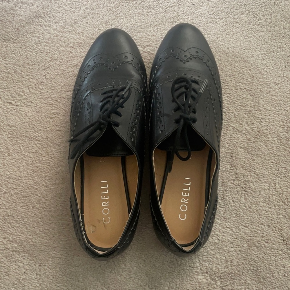Black Oxford shoes